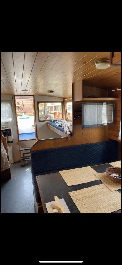Zouw Hausboat Zakotven -Pouze Ubytovani Roudnice nad Labem Exterior photo