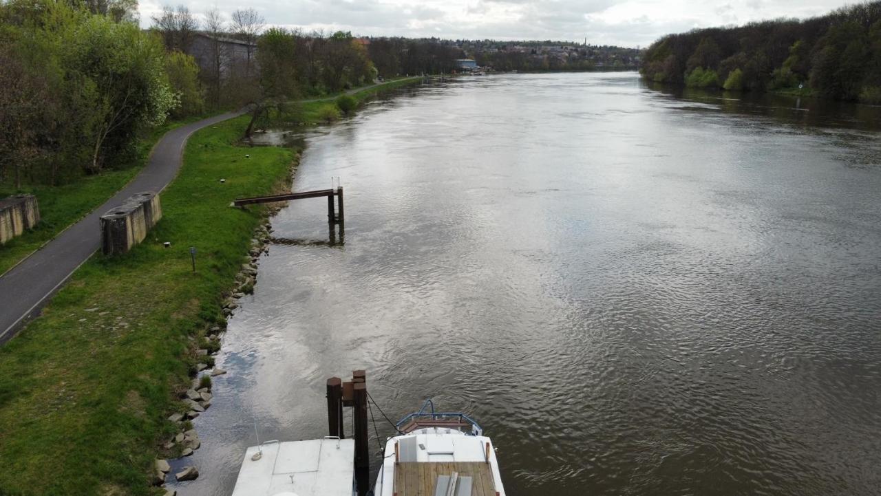 Zouw Hausboat Zakotven -Pouze Ubytovani Roudnice nad Labem Exterior photo